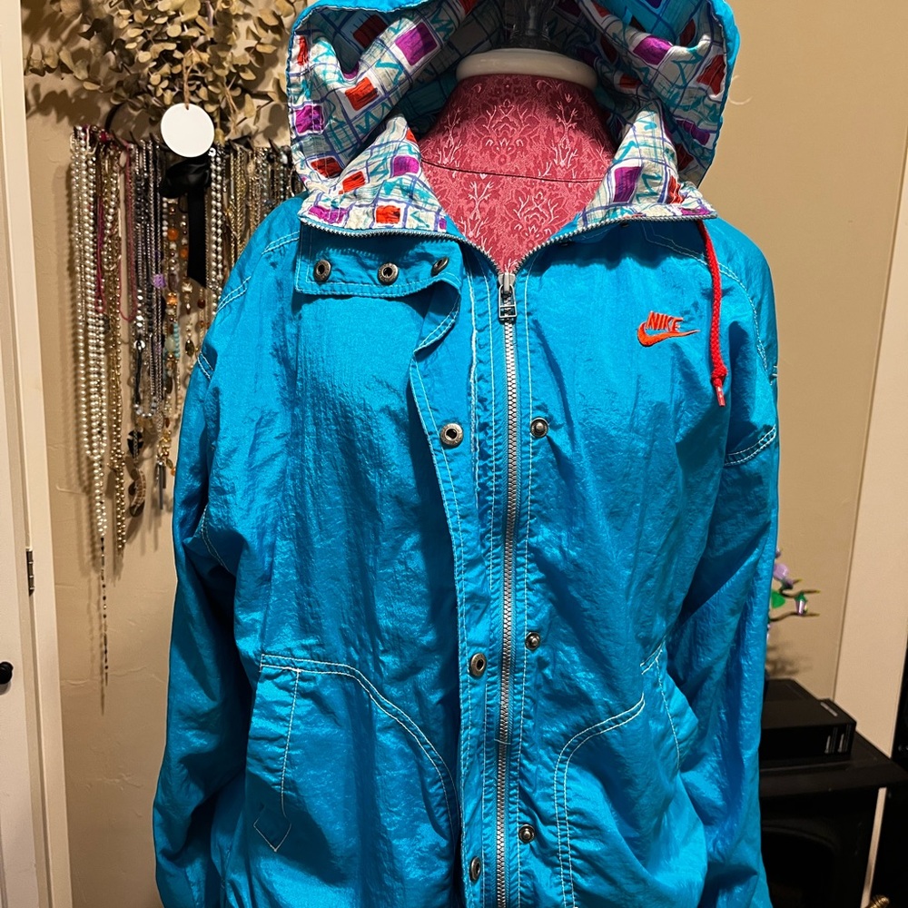 Vintage Nike Turq Blue Lined Windbreaker with Patterned Hood